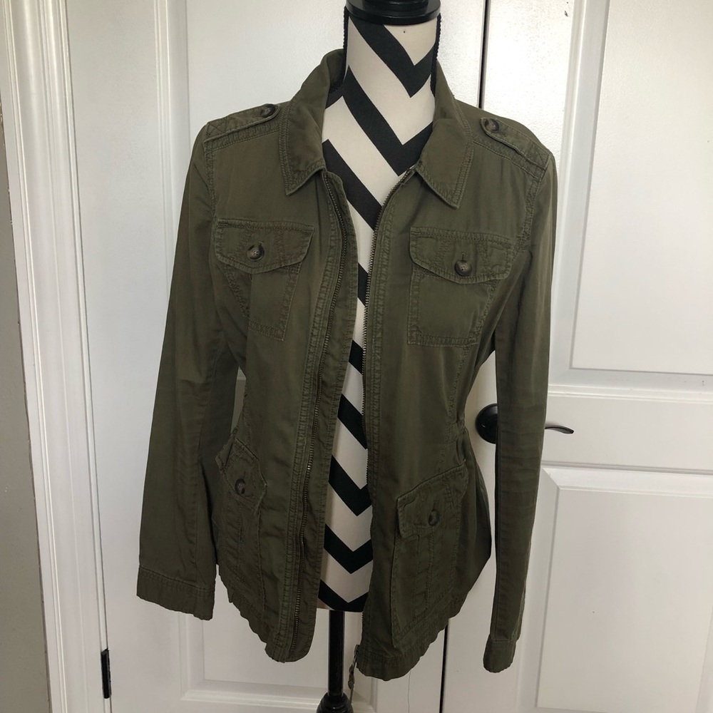 Green Jacket - Picture 2 of 7